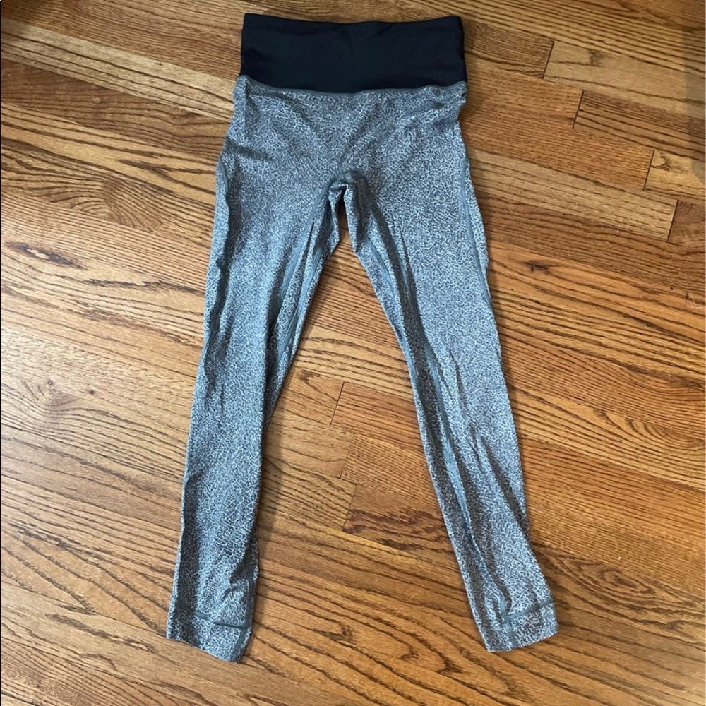 Lululemon everlux tights